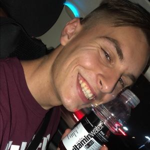 Meet your Posher, Eric